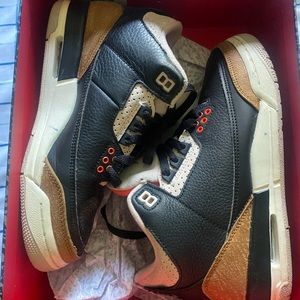 Big boys size 5.5 retro Jordan 3s.